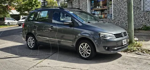 Volkswagen Suran 1.6 Highline usado (2013) color Gris precio $14.800.000