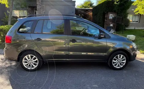 Volkswagen Suran 1.6 Trendline usado (2013) color Gris Oscuro precio u$s8.500