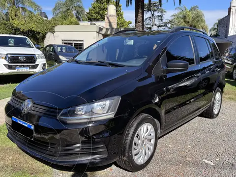 Volkswagen Suran 1.6 Comfortline usado (2018) color Negro Universal precio u$s12.400