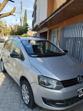 Volkswagen Suran 1.6 Comfortline usado (2011) color Gris precio u$s10.400