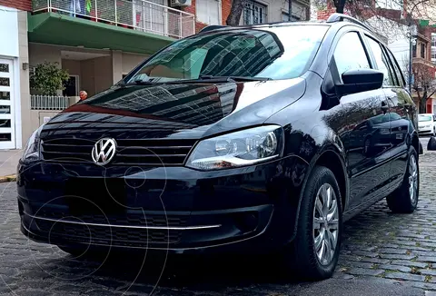 Volkswagen Suran 1.6 Comfortline usado (2013) color Negro precio $4.850.000