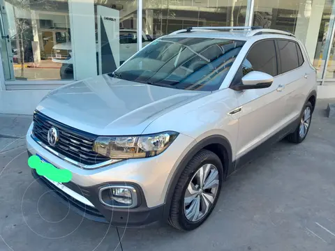 Volkswagen T-Cross Highline Aut usado (2021) color Gris Platino precio $21.000.000