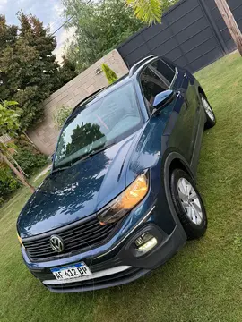 Volkswagen T-Cross Trendline MSi usado (2022) color Azul Egeo precio $29.500.000