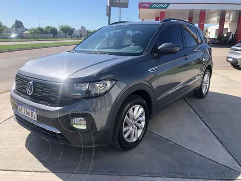 Volkswagen T-Cross Comfortline 200 TSi Aut usado (2021) color Plata precio $28.500.000