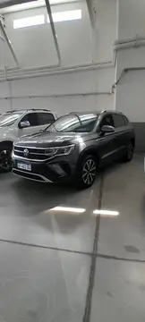 Volkswagen T-Cross Highline 200 TSi Aut usado (2022) color Gris Platino precio $38.500.000