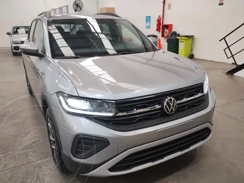 foto Volkswagen T-Cross 200 TSi Comfortline nuevo color Gris Platino precio $35.000.000