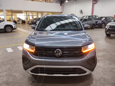 OfertaVolkswagen T-Cross 170 TSi Trendline nuevo color Gris Platino precio $34.000.000