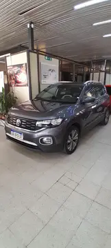 Volkswagen T-Cross Trendline usado (2020) color Gris Platino precio $27.500.000