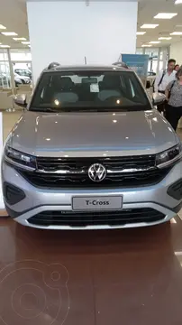 Volkswagen T-Cross Highline 200 TSi nuevo color Gris precio $34.000.000