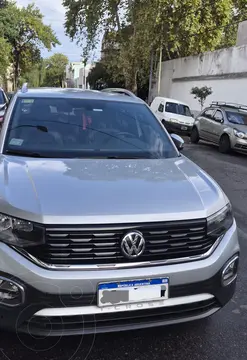 Volkswagen T-Cross Highline Aut usado (2020) color Gris precio $30.000.000