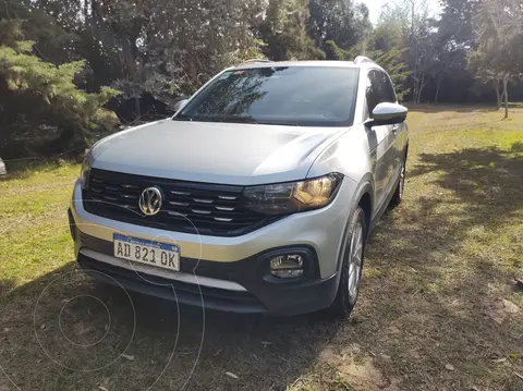 Volkswagen T-Cross Comfortline 200 TSi Aut usado (2019) color Gris precio u$s18.000