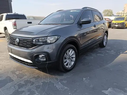 Volkswagen T-Cross Trendline usado (2022) color Gris precio $369,000