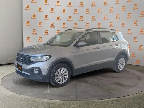 Volkswagen T-Cross Trendline usado (2024) color PLATA PIRITA financiado en mensualidades(enganche $79,178 mensualidades desde $9,518)