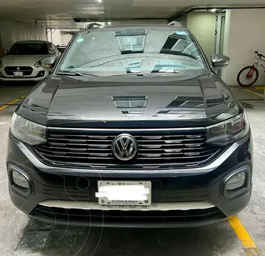 Volkswagen T-Cross Comfortline Aut usado (2020) color Negro precio $330,000