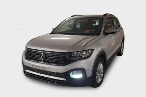 Volkswagen T-Cross Trendline usado (2023) color Plata precio $341,000