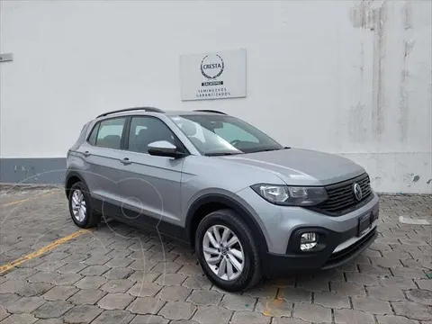 Volkswagen T-Cross Trendline usado (2024) color plateado precio $378,900