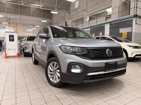 Volkswagen T-Cross Trendline usado (2024) color plateado financiado en mensualidades(enganche $129,538 mensualidades desde $5,565)
