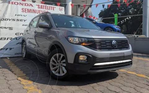 Volkswagen T-Cross Trendline usado (2023) color plateado financiado en mensualidades(enganche $127,960 mensualidades desde $5,626)