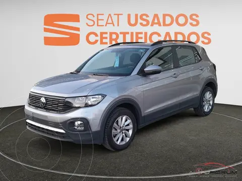 Volkswagen T-Cross Trendline usado (2024) color PLATA PIRITA precio $369,900