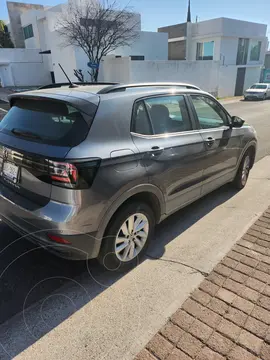 Volkswagen T-Cross Trendline Aut usado (2022) color Gris precio $335,000