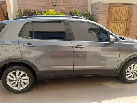 Volkswagen T-Cross 1.6L Trendline usado (2020) color Gris Platino precio u$s15,500