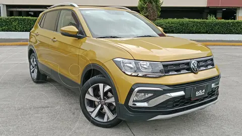 Volkswagen Taigun Comfortline TSI usado (2024) color Amarillo precio $399,800