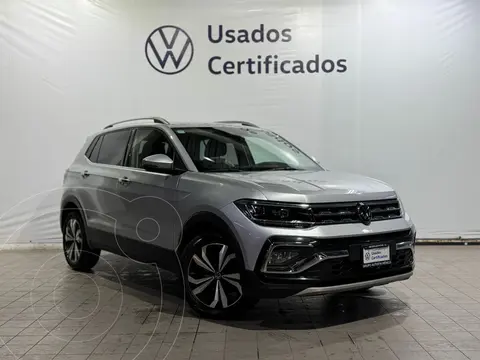 Volkswagen Taigun Highline TSI usado (2024) color plateado precio $439,000