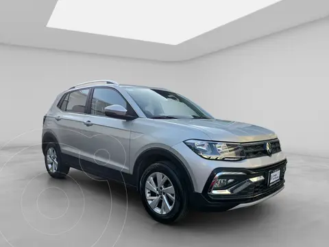 Volkswagen Taigun Trendline TSI usado (2024) color plateado precio $324,900