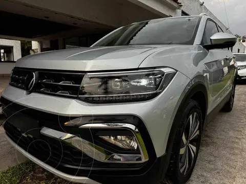 Volkswagen Taigun Highline usado (2023) color Plata precio $388,000