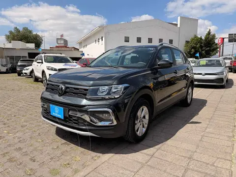 Volkswagen Taigun Trendline TSI usado (2024) color Gris precio $389,000