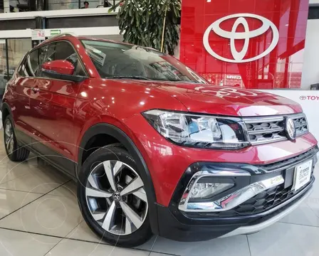 Volkswagen Taigun Comfortline usado (2023) color Rojo financiado en mensualidades(enganche $155,914 mensualidades desde $6,698)