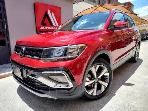 Volkswagen Taigun Comfortline usado (2023) color Rojo Alfa precio $369,000