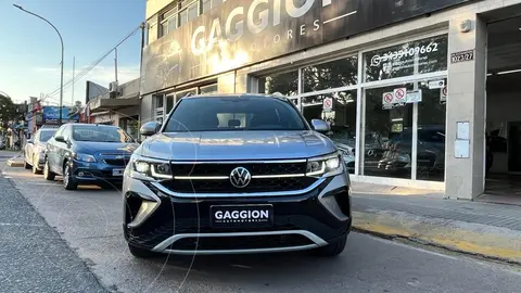 Volkswagen Taos Highline Aut usado (2022) color Gris precio $20.500.000