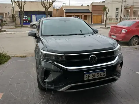 Volkswagen Taos Highline Aut usado (2022) color Plata financiado en cuotas(anticipo $4.500.000)
