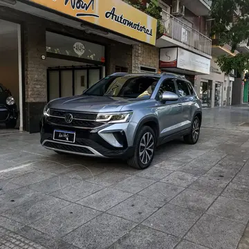 Volkswagen Taos Highline Aut usado (2022) color Gris Oscuro financiado en cuotas(anticipo $3.500.000 cuotas desde $370.000)