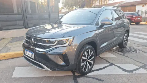 Volkswagen Taos Highline Aut usado (2022) color Gris Oscuro precio $44.000.000