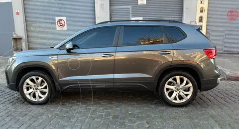 Volkswagen Taos Comfortline Aut usado (2022) color Gris financiado en cuotas(anticipo $1.500.000 cuotas desde $280.000)