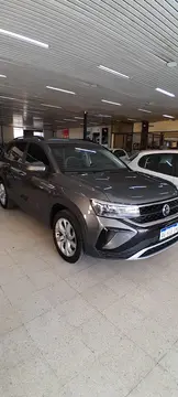 Volkswagen Taos Comfortline Aut usado (2024) color Gris Indy precio $43.000.000