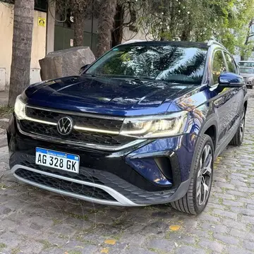 Volkswagen Taos Highline Aut usado (2024) color Azul Atlantico financiado en cuotas(anticipo $4.999.999)