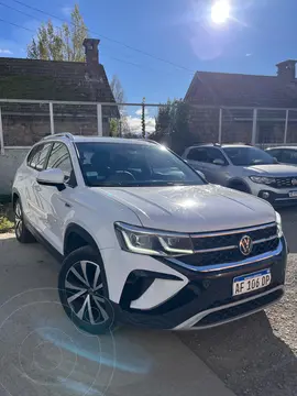 Volkswagen Taos Highline Aut usado (2021) color Blanco precio $34.000.000