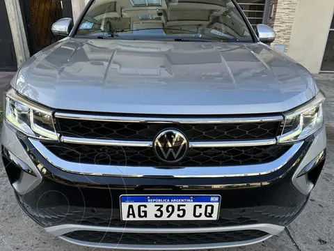 Volkswagen Taos Highline Aut usado (2024) color Gris Indy financiado en cuotas(anticipo $4.999.999)