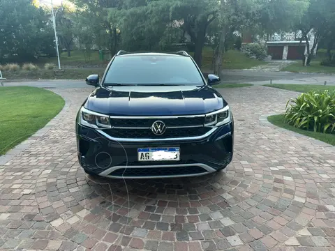 Volkswagen Taos Highline Aut usado (2023) color Azul precio $43.000.000