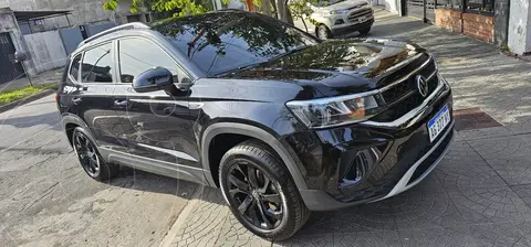 Volkswagen Taos Hero usado (2024) color Negro financiado en cuotas(anticipo $4.999.999)