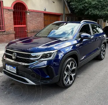 Volkswagen Taos Highline Aut usado (2024) color Azul Atlantico financiado en cuotas(anticipo $3.500.000)