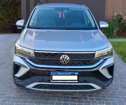 Volkswagen Taos Comfortline Aut usado (2024) color Gris financiado en cuotas(anticipo $5.000.000)