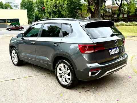 Volkswagen Taos Comfortline Aut usado (2024) color Gris Indy financiado en cuotas(anticipo $7.499.999)