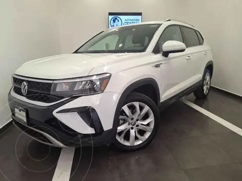 Volkswagen Taos Comfortline usado (2022) color Blanco precio $385,000
