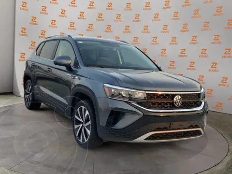 foto Volkswagen Taos Trendline usado (2023) color Gris Platino precio $465,000