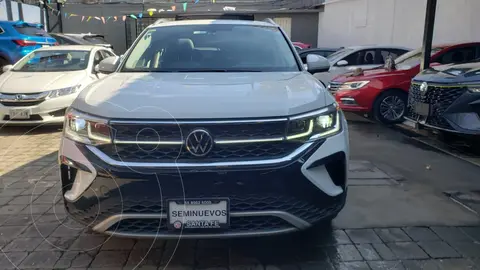 Volkswagen Taos Highline usado (2021) color Blanco precio $359,900