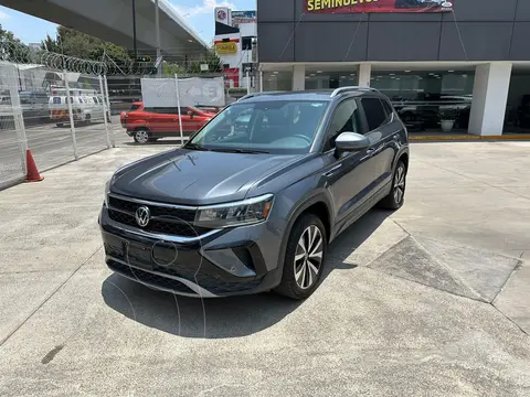 Volkswagen Taos Comfortline usado (2023) color Gris precio $399,000